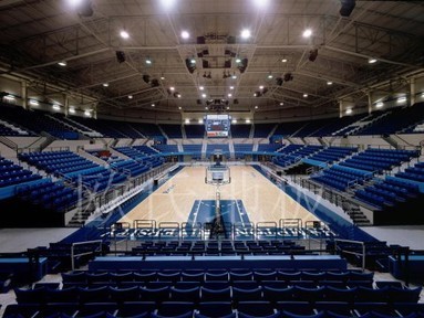 籃球賽事盛宴，離不開實木運動地板